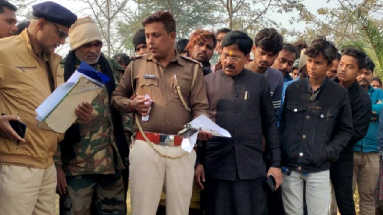 मुजफ्फरपुर में स्नातक के छात्र की गोली मारकर हत्या, घरवालों ने बताया- फोन आया और जल्दी में निकल गया विक्की