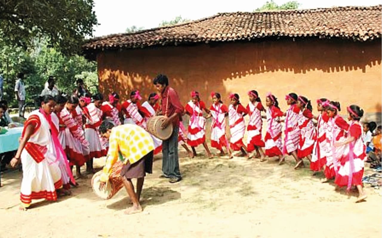 बिहार: मखाना अनुसंधान केंद्र दरभंगा को फिर से मिला राष्ट्रीय दर्जा, मछली समेत जलीय फसलों पर भी होगा अनुसंधान