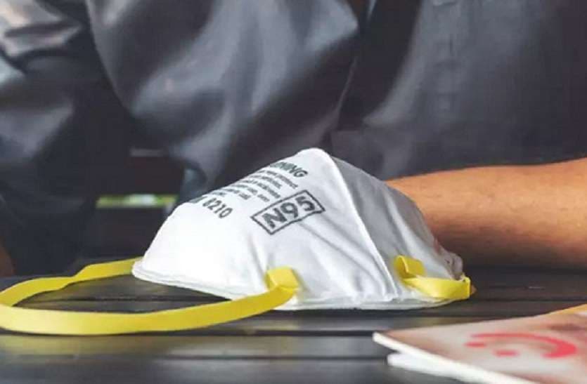 बिना मास्क पकड़े जाने पर पुलिस से बहस पड़ा महंगा, मंडप की जगह पहुंचे हवालात और अब...