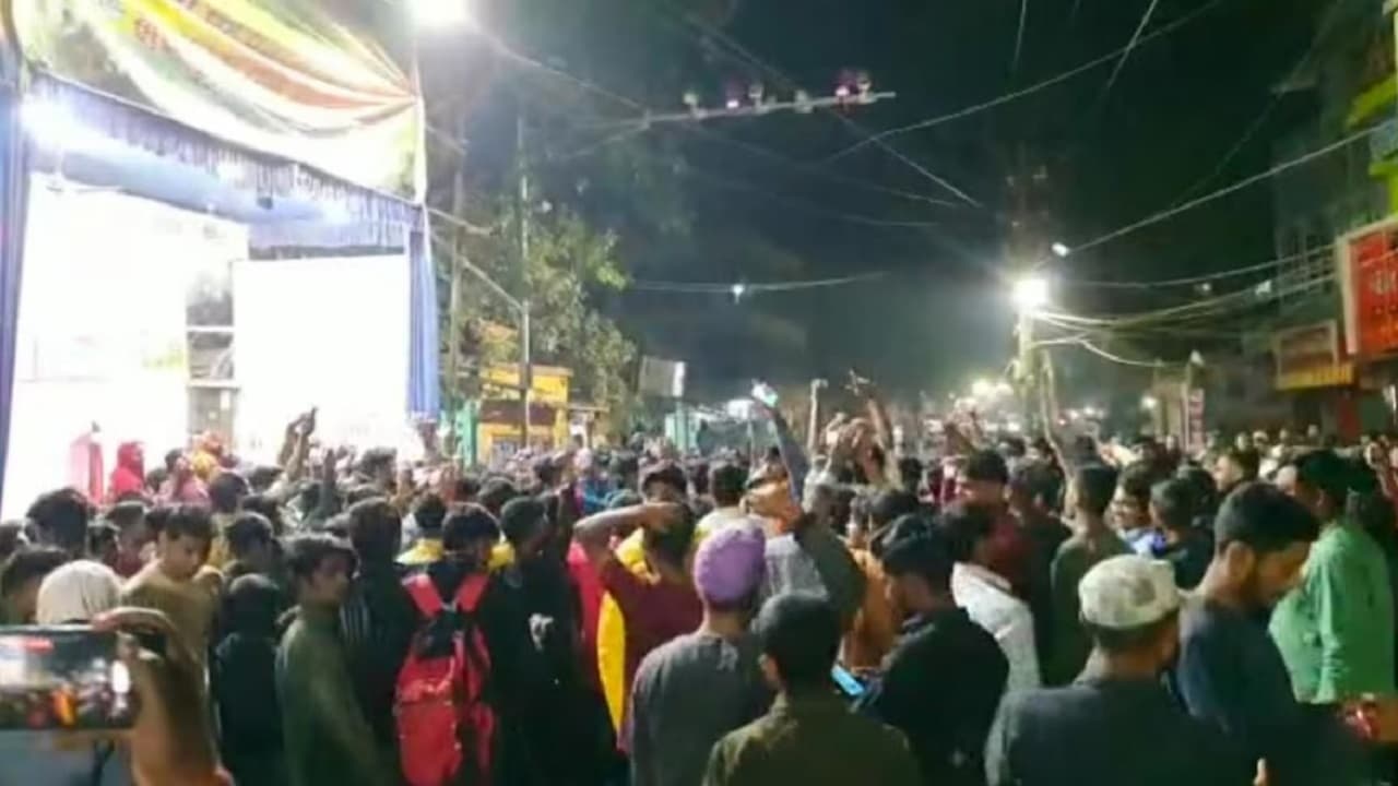 बिहार: नालंदा में हनुमान आरती के दौरान पुलिस ने किया लाठीचार्ज, एक दर्जन से ज्यादा लोग घायल