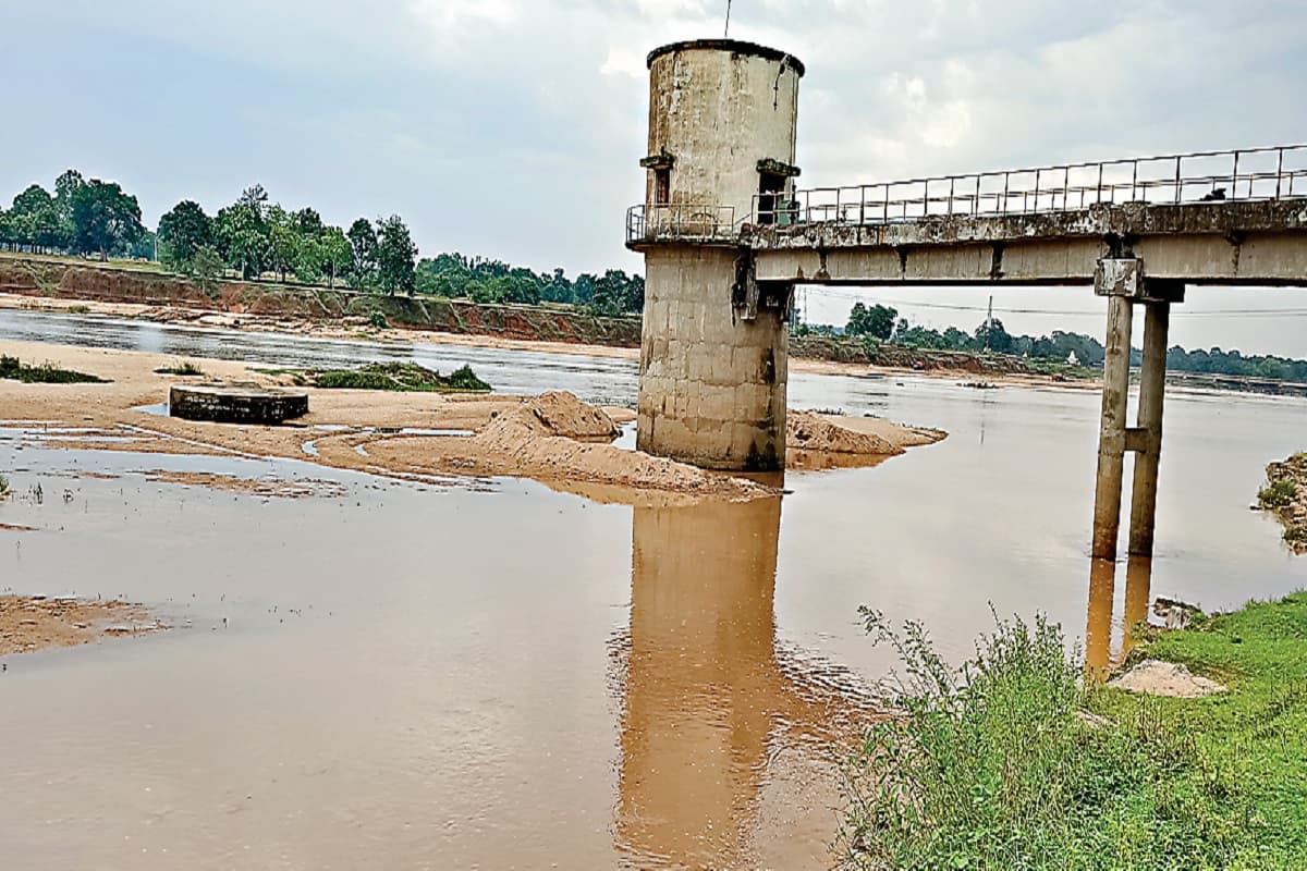 नागफेनी जलापूर्ति केंद्र का वाटर मशीन दो माह में खराब, फिर से नयी मशीन खरीदने के लिए 44 लाख रुपये स्वीकृत