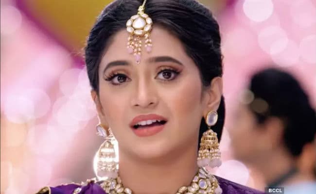 Yeh Rishta Kya Kehlata Hai Spoiler Alert: खुद के लापता होने के पोस्‍टर देख चौंकी नायरा, आनेवाला है बड़ा ट्विस्‍ट