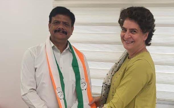 बसपा सरकार में कैबिनेट मंत्री रहे नकुल दुबे ने हाथी से उतरकर थामा कांग्रेस का 'हाथ'