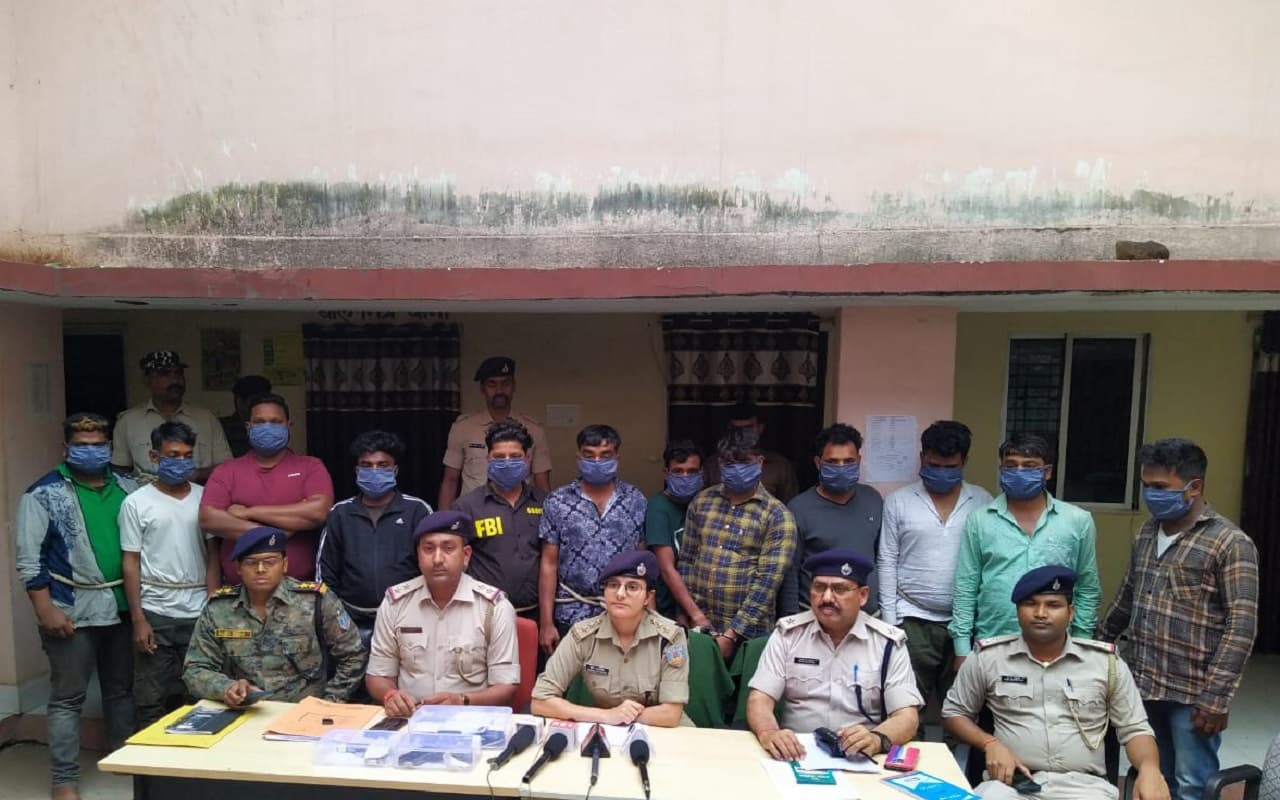 झारखंड: जमीन विवाद गोलीकांड में 2 शूटर समेत 12 को पुलिस ने भेजा जेल, 2 पिस्टल समेत गोलियां जब्त