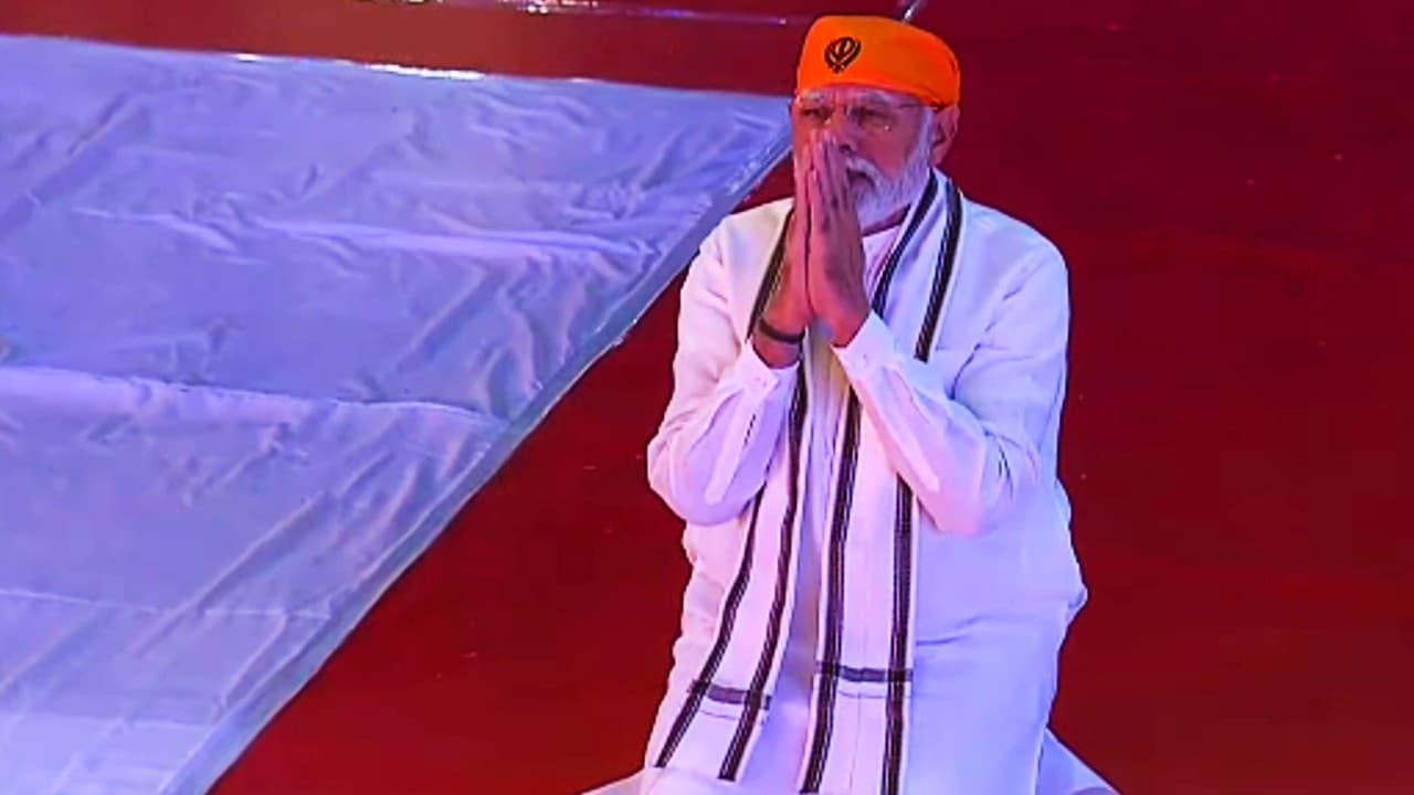 PM Modi Speech: गुरु तेग बहादुर के 400वें प्रकाश पर्व पर बोले पीएम मोदी- देश को नयी ऊंचाई पर ले जायेंगे