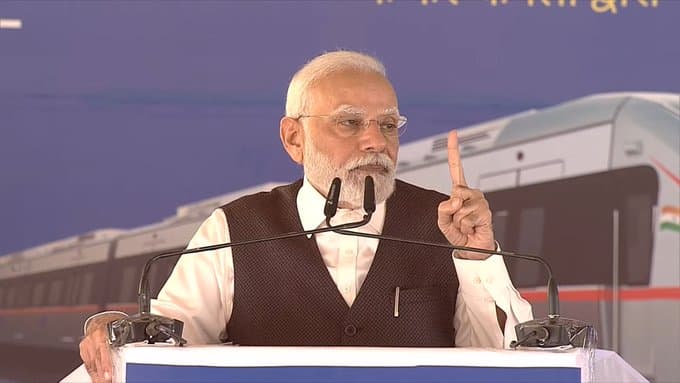 Delhi Meerut RRTS Inauguration Live: पीएम मोदी बोले- यूरिया सहित अन्य खाद कम कीमत पर करा रहे मुहैया