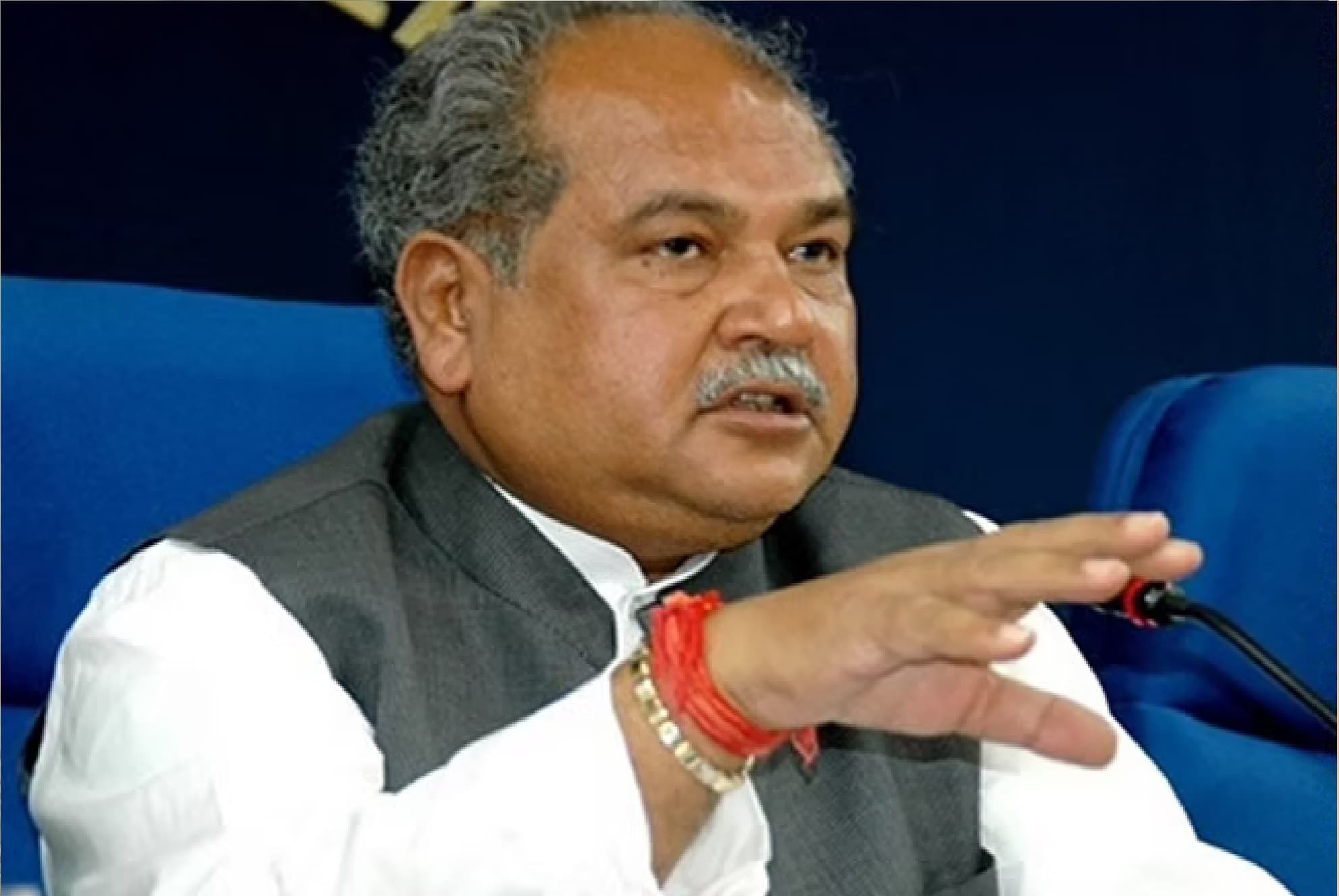 बोले कृषि मंत्री सरकार कृषि कानूनों में संशोधन को तैयार, विपक्ष कर रहा है राजनीति