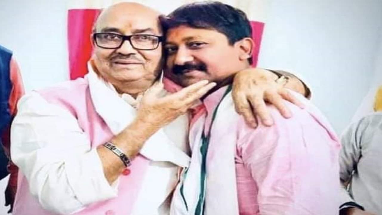 Bihar: नरेंद्र सिंह तीन दशक तक चकाई की राजनीति के केंद्र बिंदु बने रहे, पुत्र सुमित सिंह भी निर्दलीय जीते