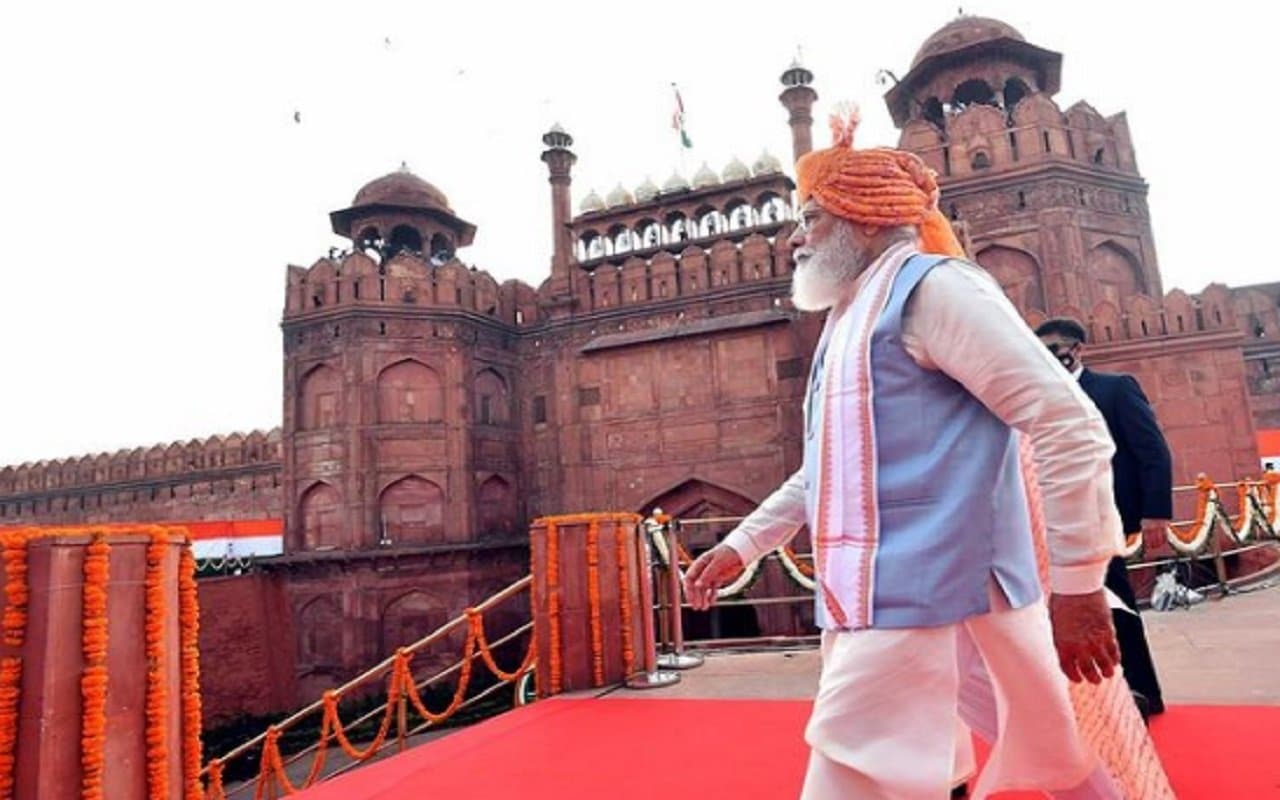 PM Modi Birthday: पीएम मोदी की ये सुपरहिट योजनाएं जिसने बदल दी देश की तस्वीर