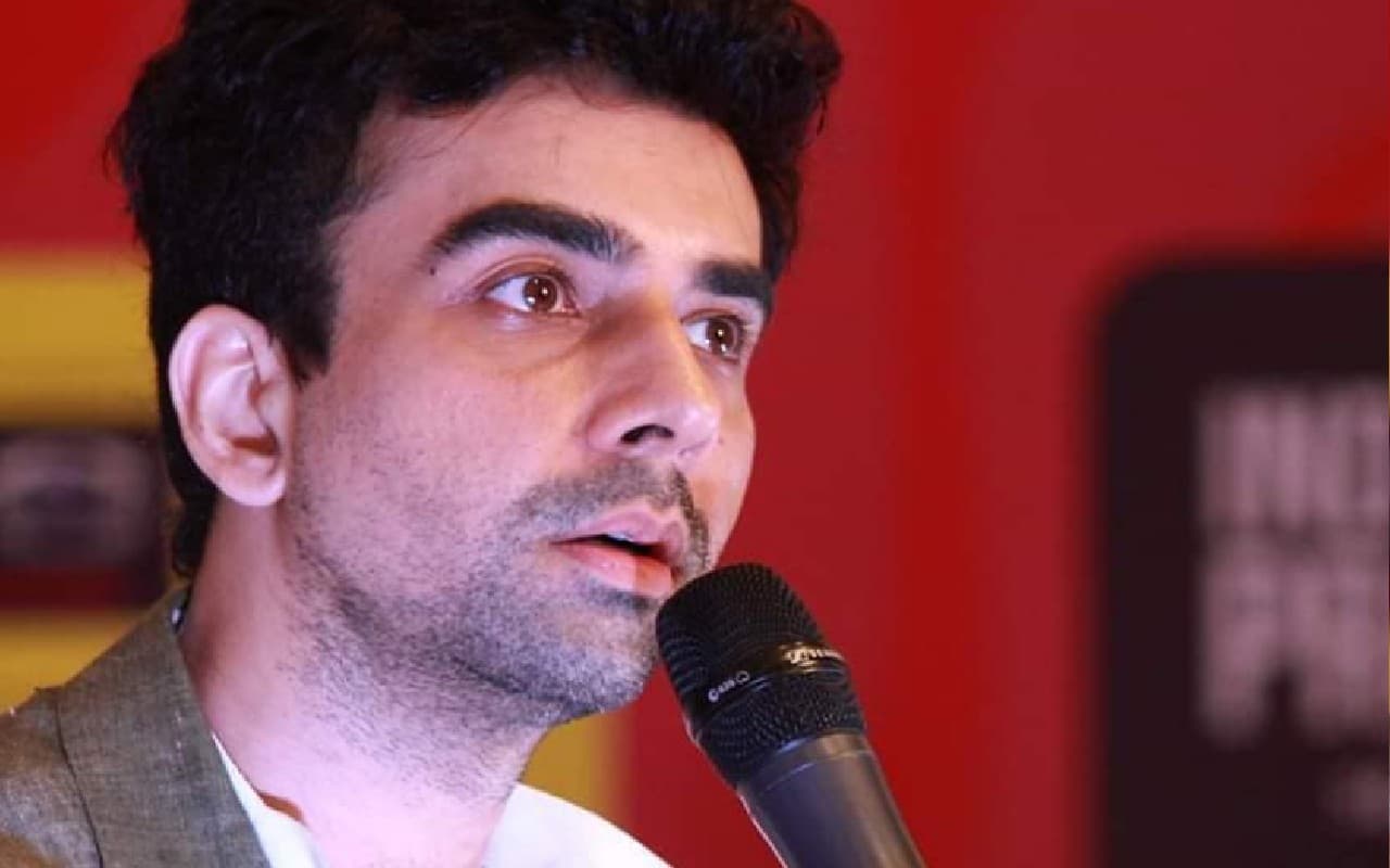 पिचर्स 2 की शूटिंग के दौरान जितेंद्र को मिस किया लेकिन कहानी जरूरी होती है किरदार नहीं-नवीन कस्तूरिया