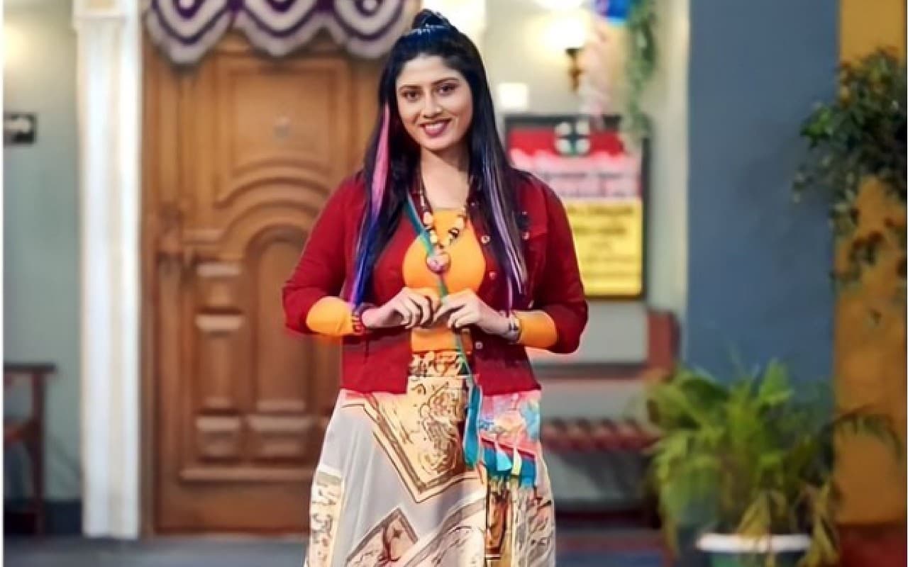 TMKOC: कौन हैं शो में एंट्री करनेवाली 'नयी बावरी' नवीना वाडेकर, जानें एक्ट्रेस के बारे में ये बातें...