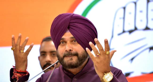 अमरिंदर सिंह कैबिनेट में फिर मिल सकती है सिद्धू को एंट्री? कैप्टन ने भेजा लंच का न्योता