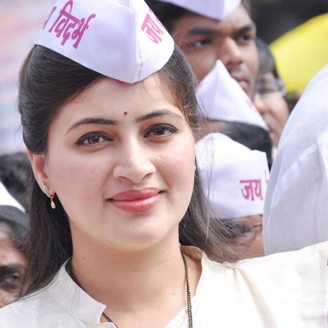 सांसद नवनीत रवि राणा की जान को खतरा, शिवसेना के लेटरहेड पर मिली धमकी, केस दर्ज