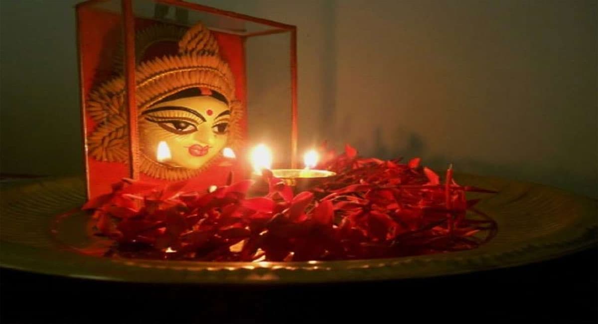 Navratri 2021:  नवरात्रि में अखंड ज्योति का होता है खास महत्‍व, जानिए इससे लाभ, नियम, मंत्र और शुभ मुहूर्त