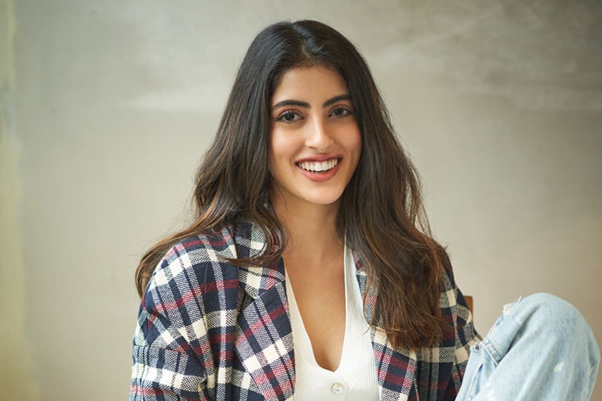 नव्या नवेली नंदा की हिंदी ने फैंस को किया इम्प्रेस, बोले- कोई तो बॉलीवुड में समझदार है...