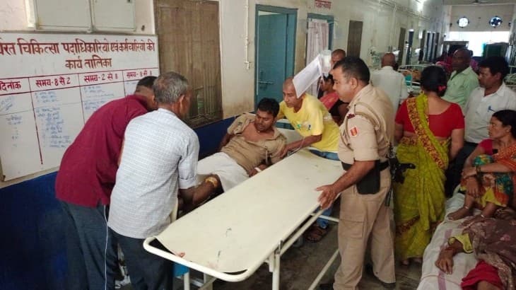बिहार में बालू माफिया के हौसले बुलंद, नवादा में छापेमारी करने गये दारोगा को ट्रैक्टर से रौंदा