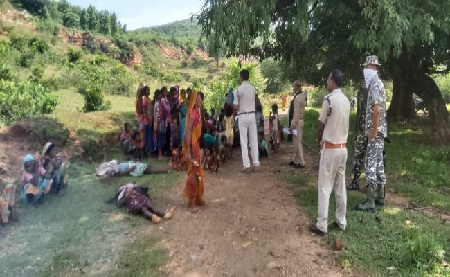 Chhattisgarh Naxal Attack : अत्याधुनिक हथियार और रॉकेट लॉचर के साथ घात लगाकर 200 से ज्यादा की संख्या में बैठे थे नक्सली