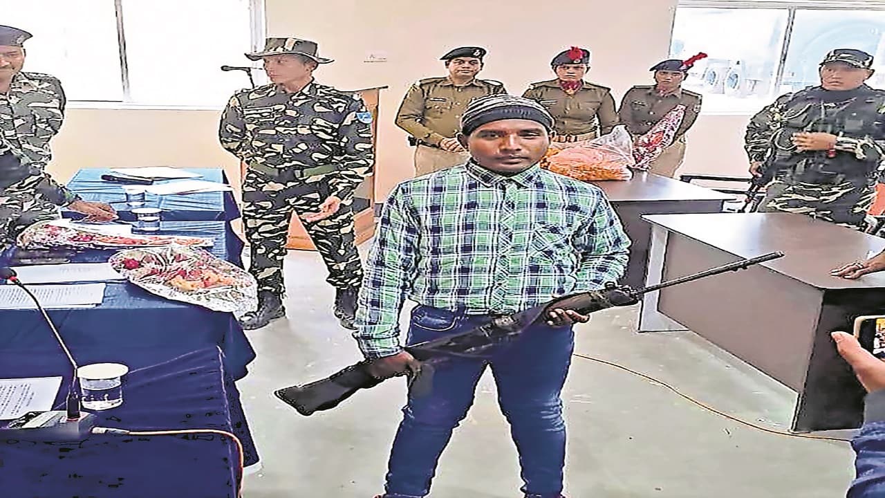 Bihar: नक्सली कैसे करते हैं युवाओं का माइंड वॉश? सरेंडर किए हार्डकोर सूरज ने किए हैरान करने वाले खुलासे..