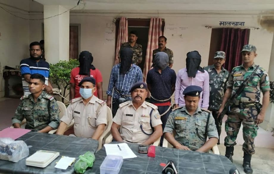 नशीली पदार्थों की बिक्री के खिलाफ गुमला पुलिस की बड़ी कार्रवाई, नशीली पदार्थ बेचने के आरोप में 4 गिरफ्तार