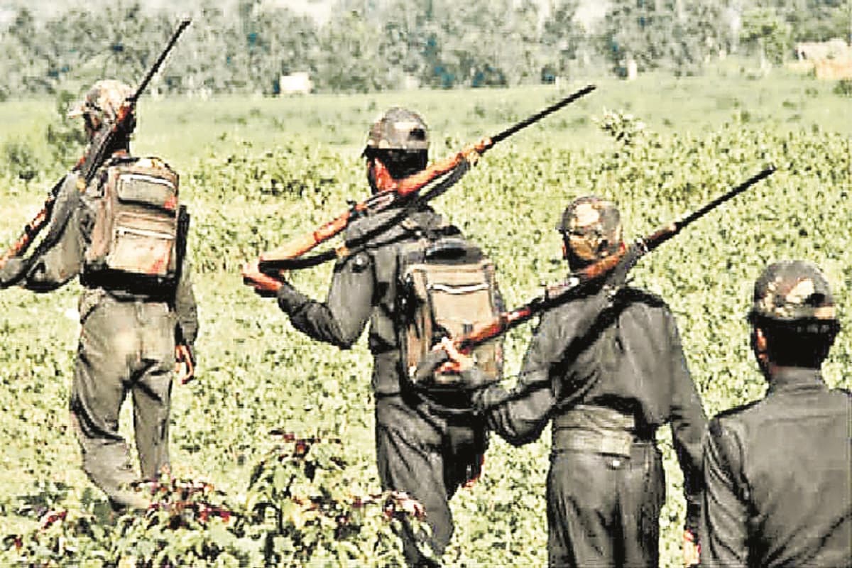 छत्तीसगढ़ के ताड़मेटला के पास माओवादियों ने की उपसरपंच समेत दो लोगों की हत्या