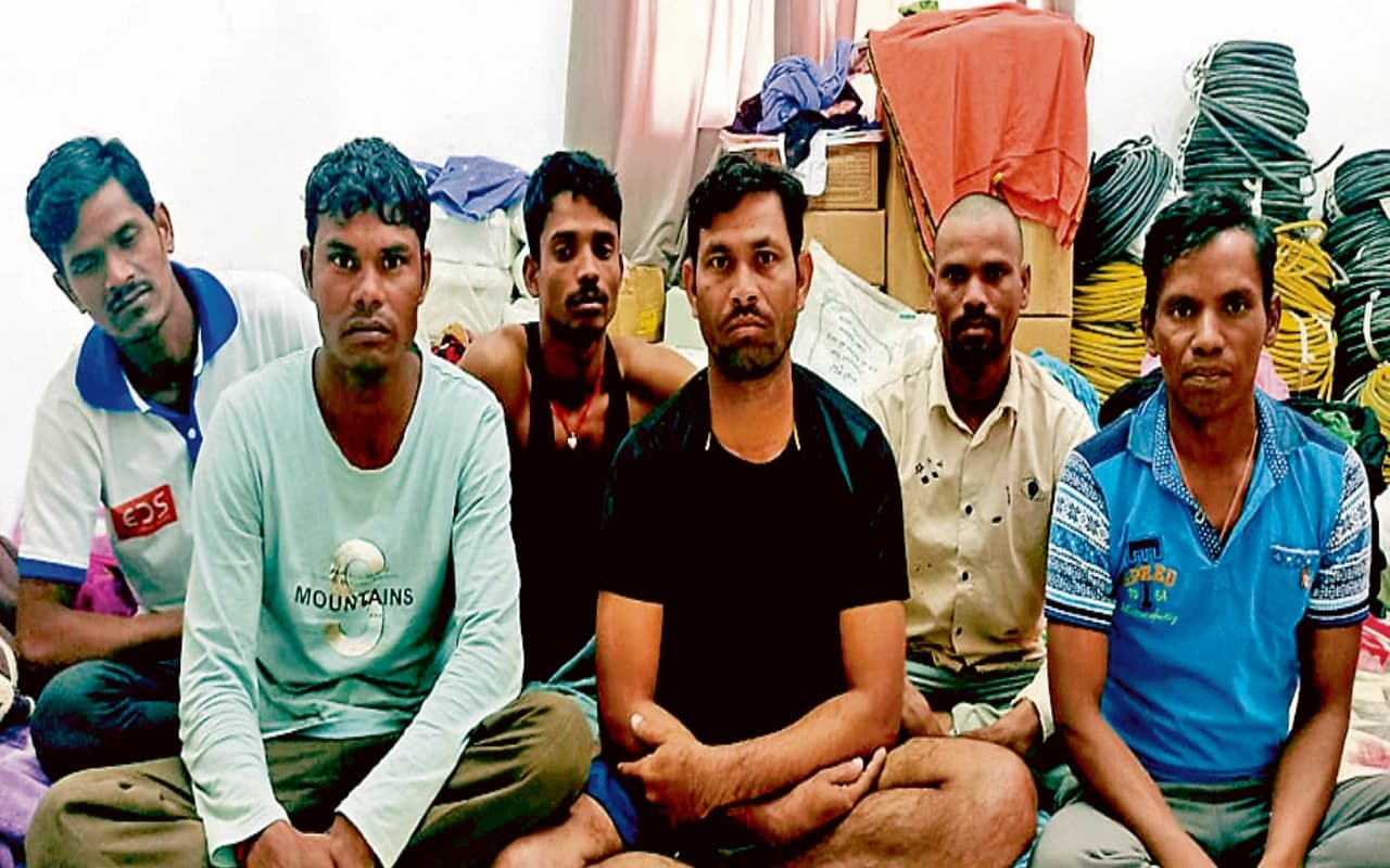 Taarak Mehta Ka Ooltah Chashmah : 'पुरानी सोनू' लेटेस्‍ट तसवीर से मचा रही इंटरनेट पर तहलका, बिकिनी फोटो से उड़ा चुकी है फैंस के होश