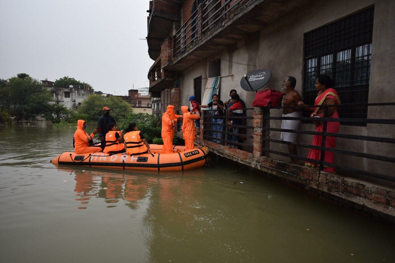 Bihar flood: गंगा और गंडक का जल स्तर खतरे के निशान से ऊपर, दियारा इलाके में घुसा पानी
