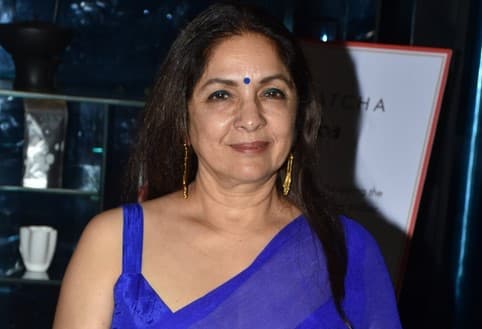 नीना गुप्ता का खुलासा - पिता की दूसरी शादी की वजह से मां ने की थी आत्महत्या की कोशिश