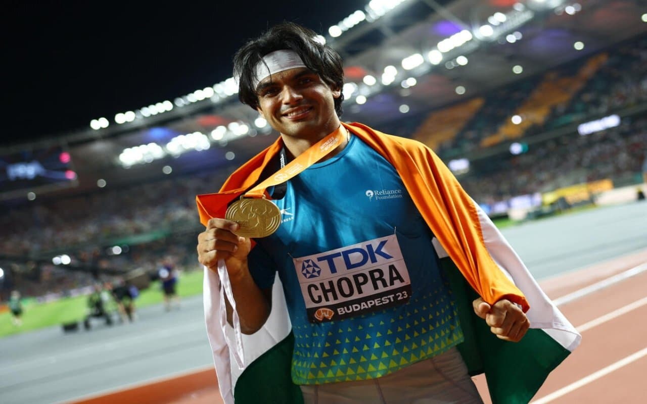 Neeraj Chopra के विश्व चैंपियन बनने पर पूरे देश ने किया सलाम, पीएम मोदी समेत कई बड़ी हस्तियों ने यूं दी बधाई