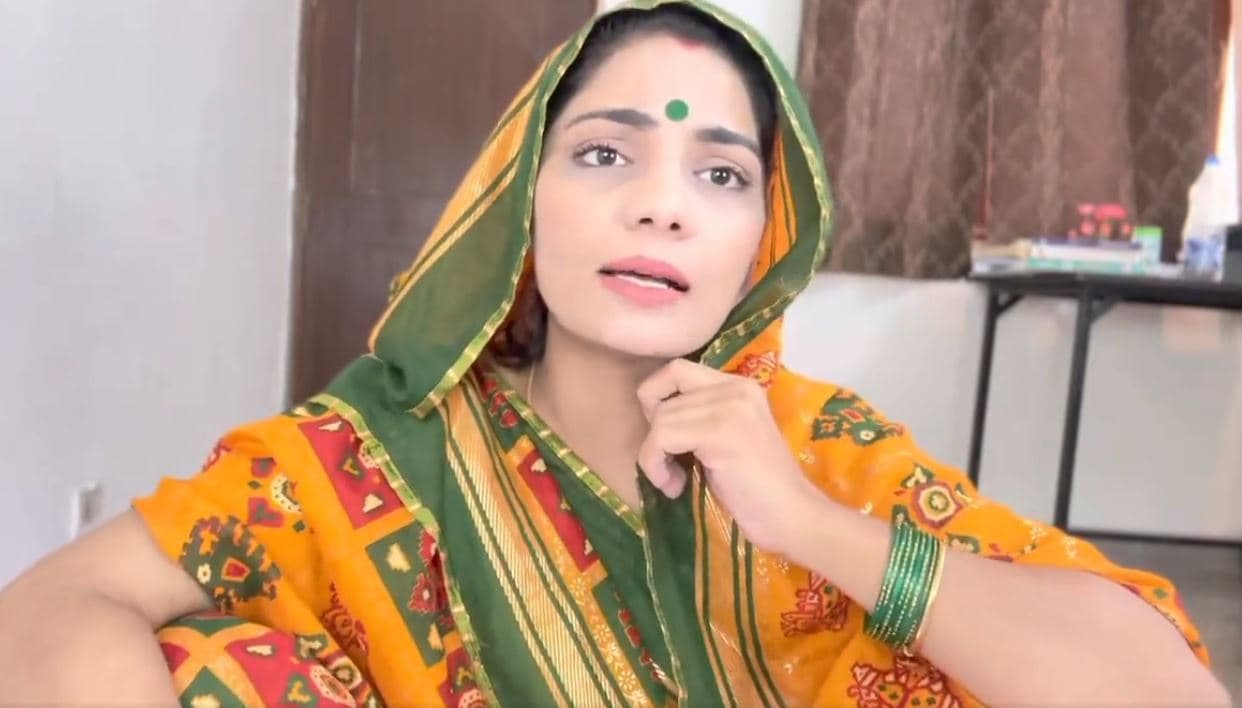 नेहा सिंह राठौर का नया गाना 'गुजरात में का बा?' रिलीज, मोरबी पुल हादसे को लेकर सरकार पर साधा निशाना