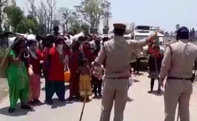 उत्तराखंड के बनबसा में नेपाली नागिरकों ने किया अपनी सरकार के खिलाफ प्रदर्शन