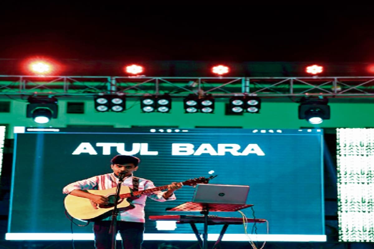 Jharkhand News: नेटिव जतरा के आखिरी दिन लोगों की उमड़ी भीड़, रंगारंग कार्यक्रमों की वजह से मची धूम