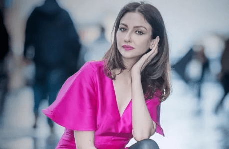 गुरु रंधावा और ध्वनि भानुशाली का नया गाना ‘बेबी गर्ल’ रिलीज, YouTube पर मिल रहे ताबड़तोड़ व्यूज... VIDEO