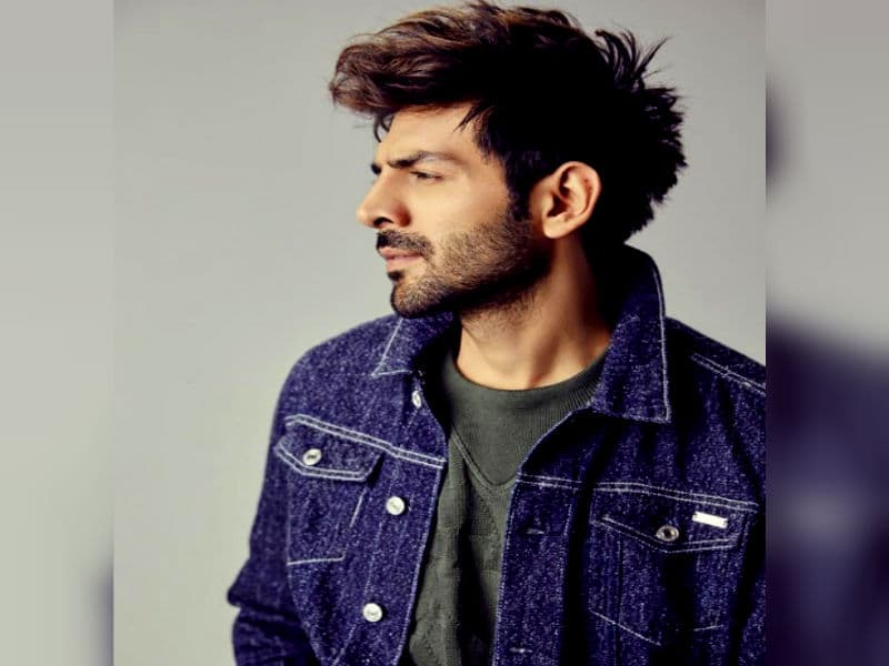 ये लो रिप्लाई, कहां हैं पैसे? कार्तिक आर्यन ने फैन से पूछा