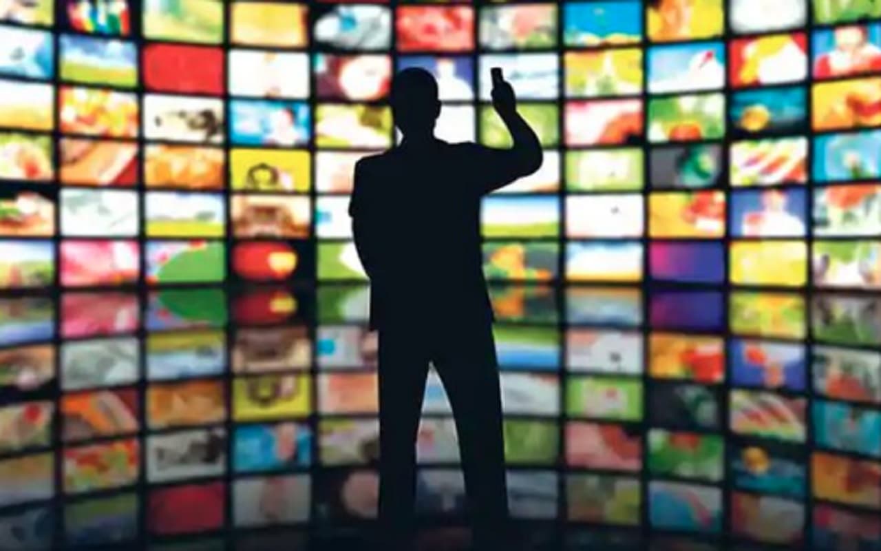 इलेक्ट्रॉनिक माध्यमों पर सवाल