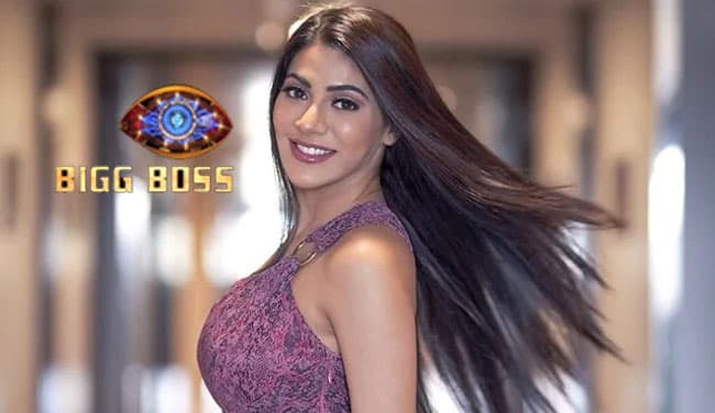 Bigg Boss 14 से घर से बाहर हो सकती हैं निक्की तंबोली, फैंस के पसंद के लिस्ट में इस पायदान पर पहुंची हसीना