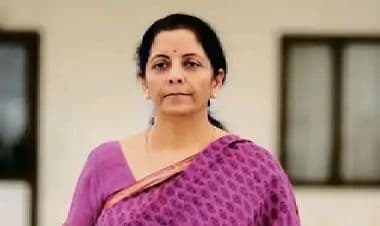 नये income tax की ई-फाइलिंग पोर्टल में गड़बड़ी से करदाता हुए परेशान, वित्त मंत्री ने ली इन्फोसिस और नंदन नीलेकणि की क्लास, कहा...
