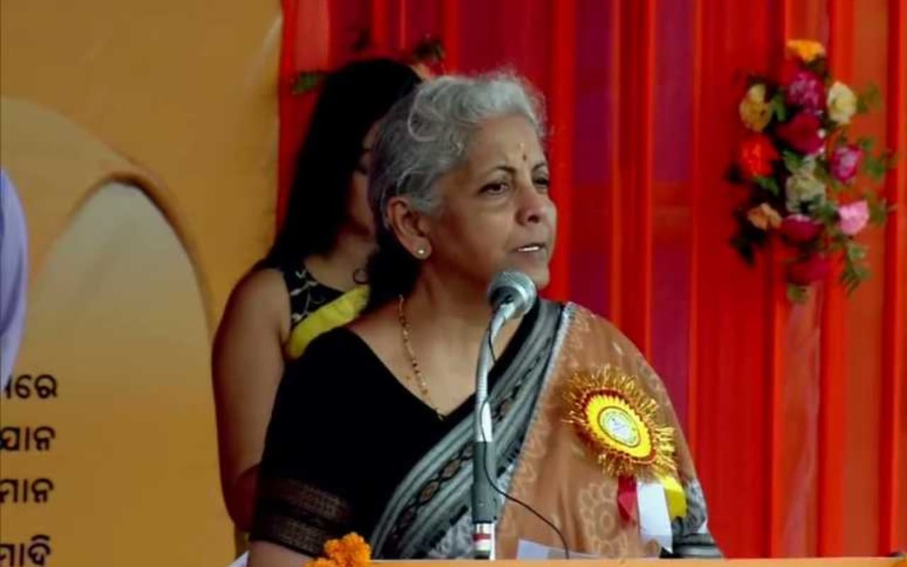 ओडिशा दौरे पर वित्त मंत्री निर्मला सीतारमण, बोलीं- 2047 तक भारत को विकसित और आत्मनिर्भर बनाने का संकल्प