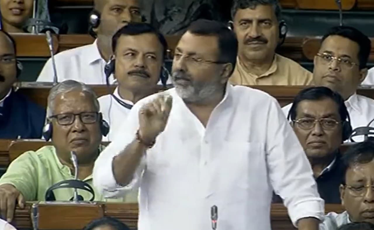 No-Confidence Motion: निशिकांत दुबे का नाम सुनते ही विपक्षी सांसद लोकसभा में क्यों करने लगे हंगामा, जानें वजह