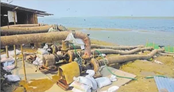 भागलपुर में चैनल के पास सूखी गंगा, इंटकवेल तक पानी पहुंचना मुश्किल