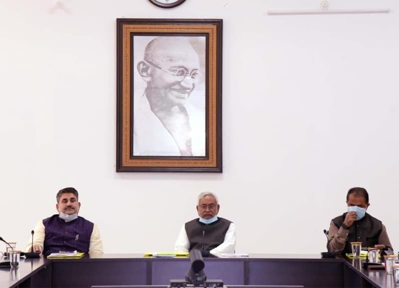 BJP पर नीतीश कुमार ने फिर बोला हमला, कहा- विशेष राज्य का दर्जा देते तो विकास होता, अब हो रहा केवल प्रचार