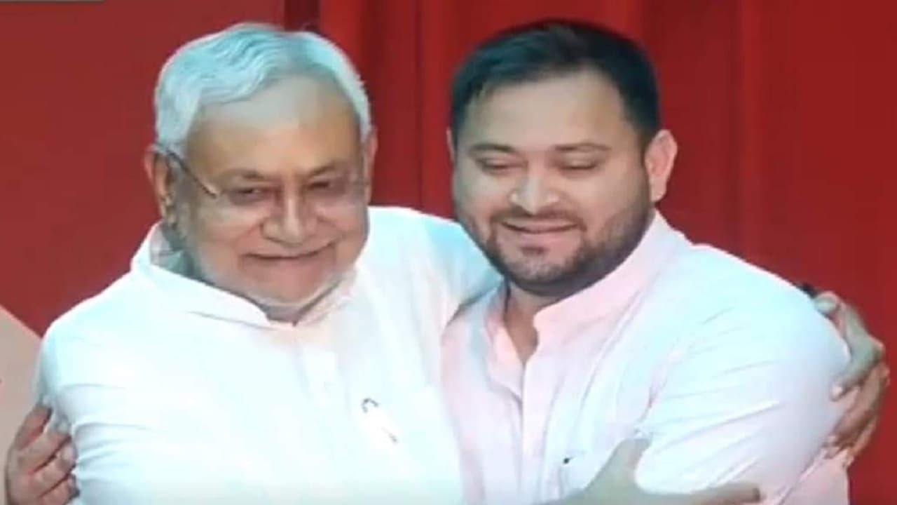नीतीश कुमार का बड़ा ऐलान, 2025 का विधानसभा चुनाव तेजस्वी के नेतृत्व में लड़ेगा महागठबंधन