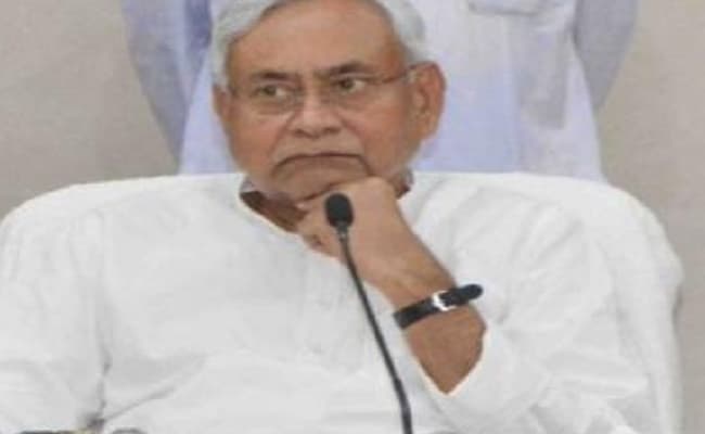 Bihar: नीतीश कुमार पर सबकी नजर, शरद पवार ने की बात, सम्राट चौधरी मिले, राजद ने दिया ये ऑफर