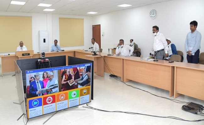 Bihar Corona News Update : CM नीतीश का निर्देश, बाहर से आये लोगों की विधिवत स्क्रीनिंग तथा प्रोटोकॉल के अनुसार टेस्टिंग करें