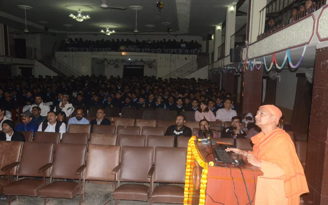 देवघर के RK मिशन में पूर्ववर्ती छात्रों का सम्मेलन आज से शुरु, स्वामी सुहितानंद जी महाराज करेंगे उद्घाटन