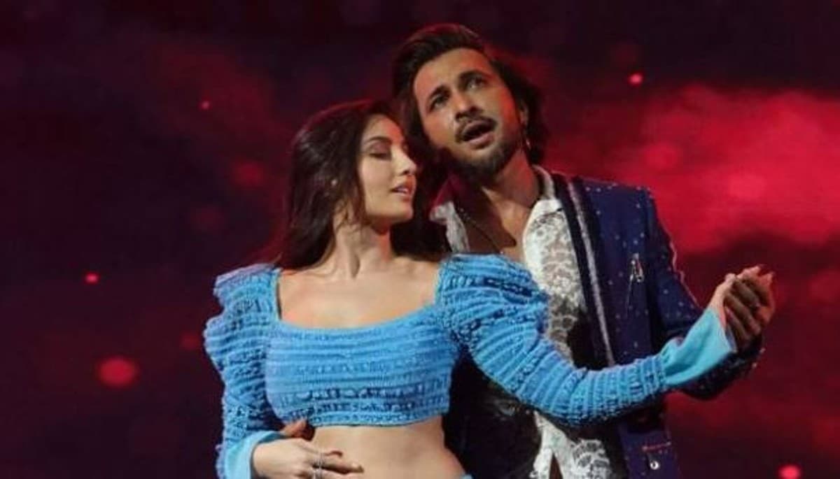 India’s Best Dancer 2: नोरा फतेही के लिए टेरेंस ने मलाइका अरोड़ा को किया इग्नोर, सामने आया वीडियो India’s Best Dancer 2: नोरा फतेही के लिए टेरेंस ने मलाइका अरोड़ा को किया इग्नोर, सामने आया वीडियो