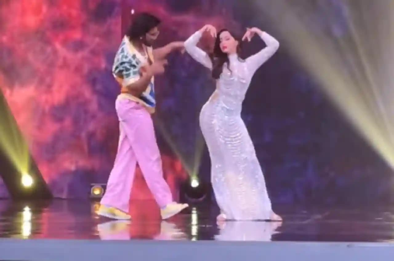 नोरा फतेही के साथ रणवीर सिंह ने किया जबरदस्त डांस, 'गर्मी' सॉन्ग पर एक्टर ने दिखाए जबरदस्त मूव्स, VIDEO