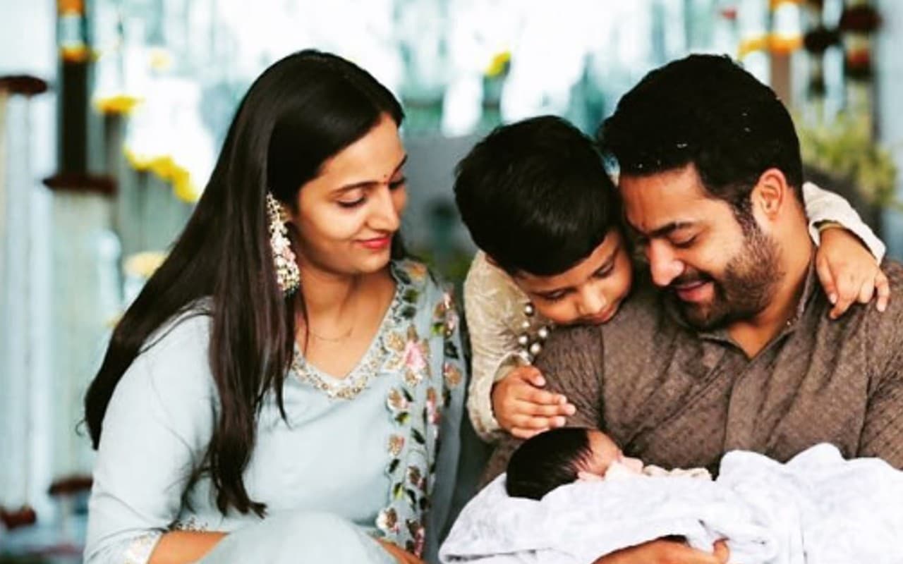 कौन हैं Jr NTR की पत्नी लक्ष्मी? किसी बॉलीवुड एक्ट्रेस से नहीं कम, ऐसी है लव स्टोरी