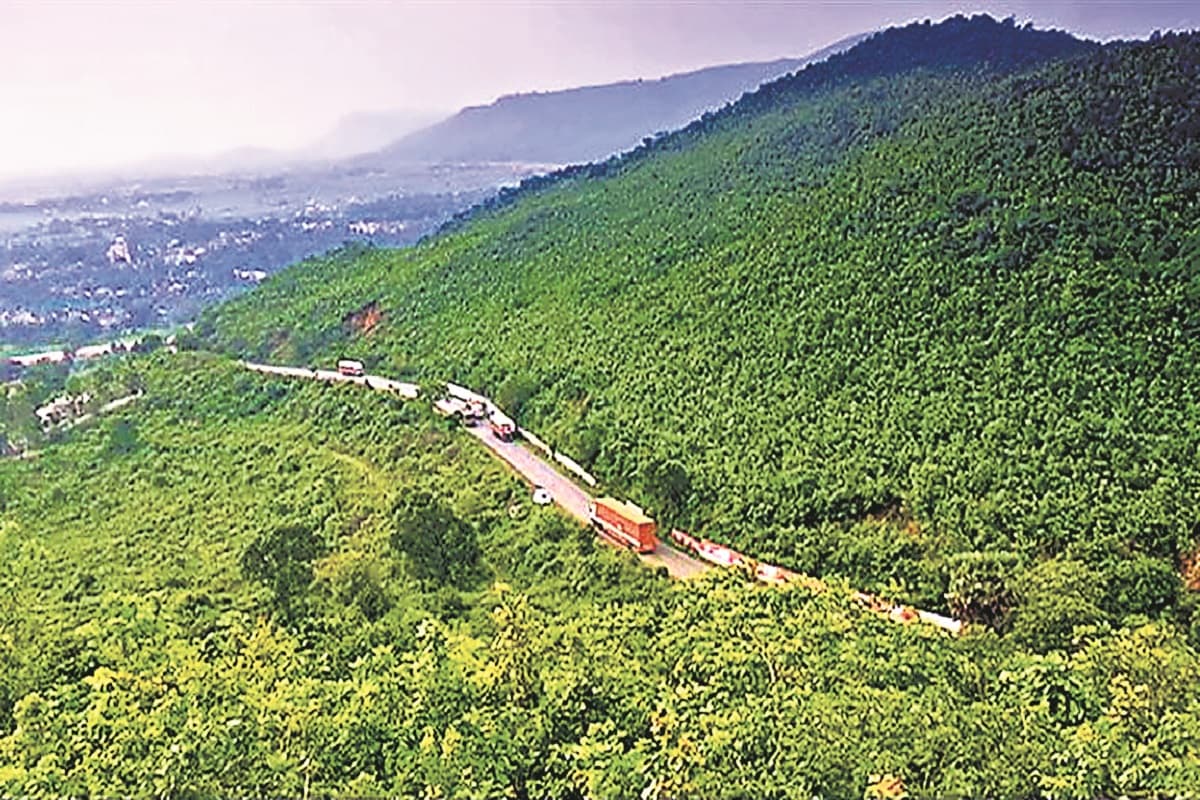 ओडिशा के आयुर्वेदिक औषधियों की खान गंधमर्दन पहाड़ी शृंखला को ‘जैवविविधता धरोहर स्थल’ का टैग ओडिशा के आयुर्वेदिक औषधियों की खान गंधमर्दन पहाड़ी शृंखला को ‘जैवविविधता धरोहर स्थल’ का टैग
