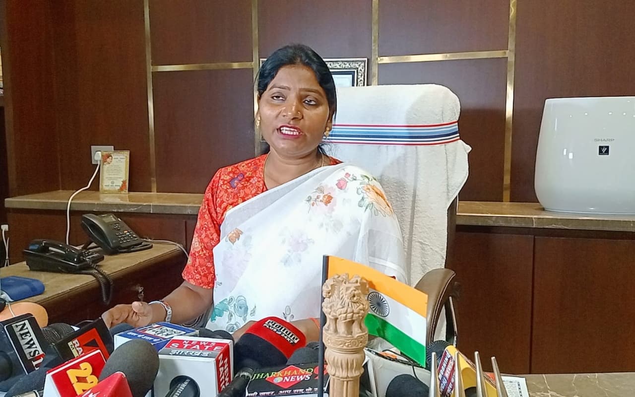 आशा लकड़ा का बढ़ा कद, पश्चिम बंगाल इलेक्शन मैनेजमेंट कमेटी में भी हुई शामिल