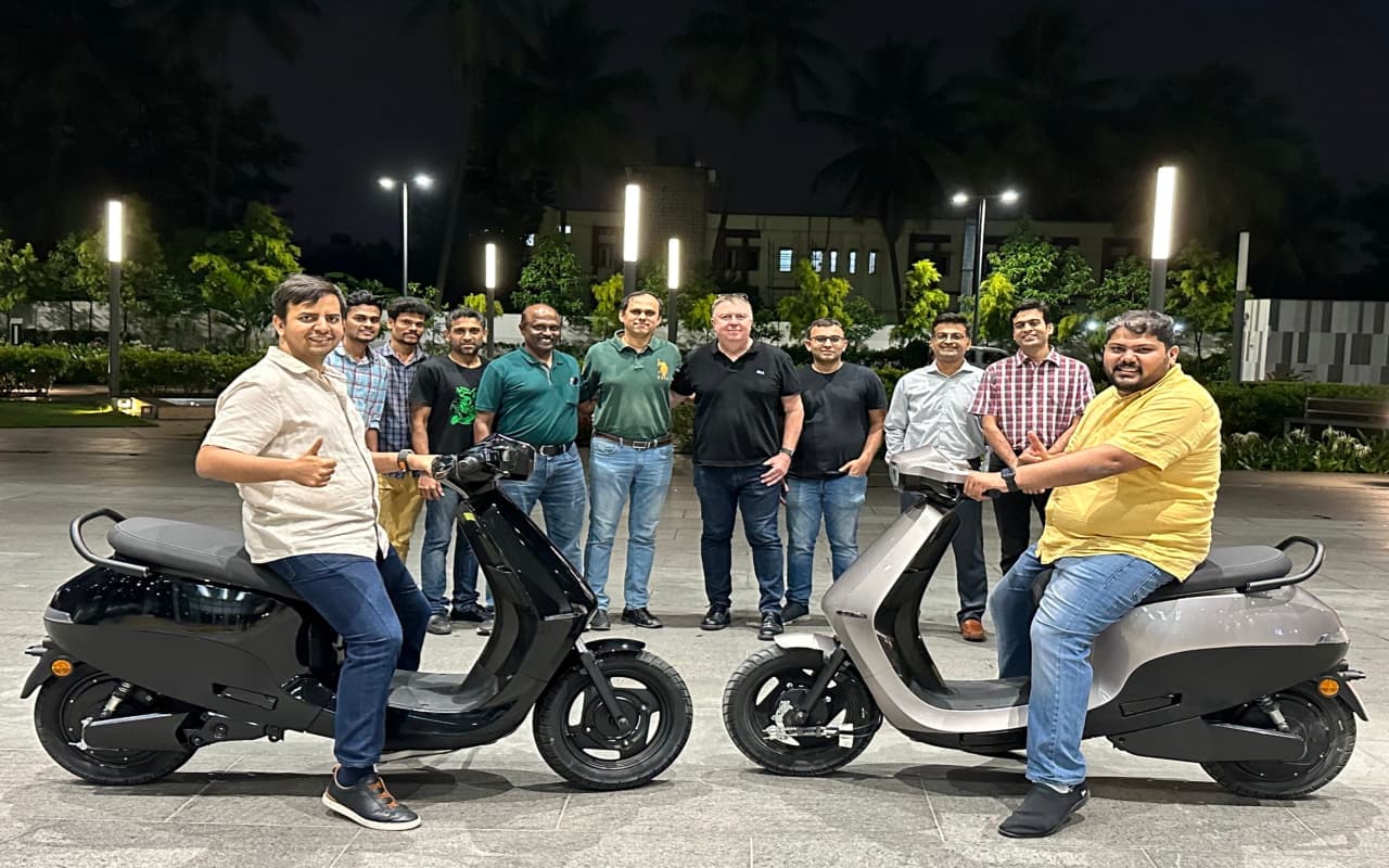 OLA E-Scooter खरीदने से पहले जान लें बैटरी रिप्लेसमेंट कॉस्ट के बारे में, कहीं महंगा ना पड़ जाए सौदा!